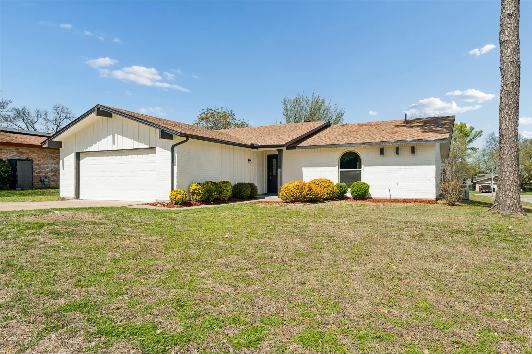 701 Salsbury Circle Arlington TX 76014
