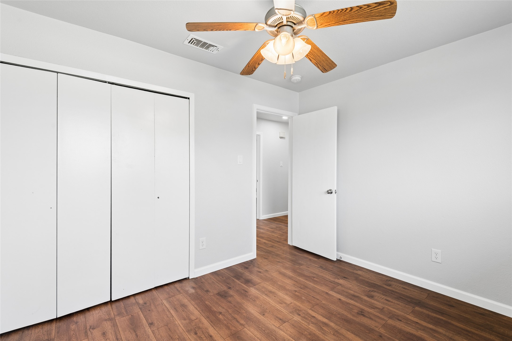 701 Salsbury Circle Arlington TX 76014