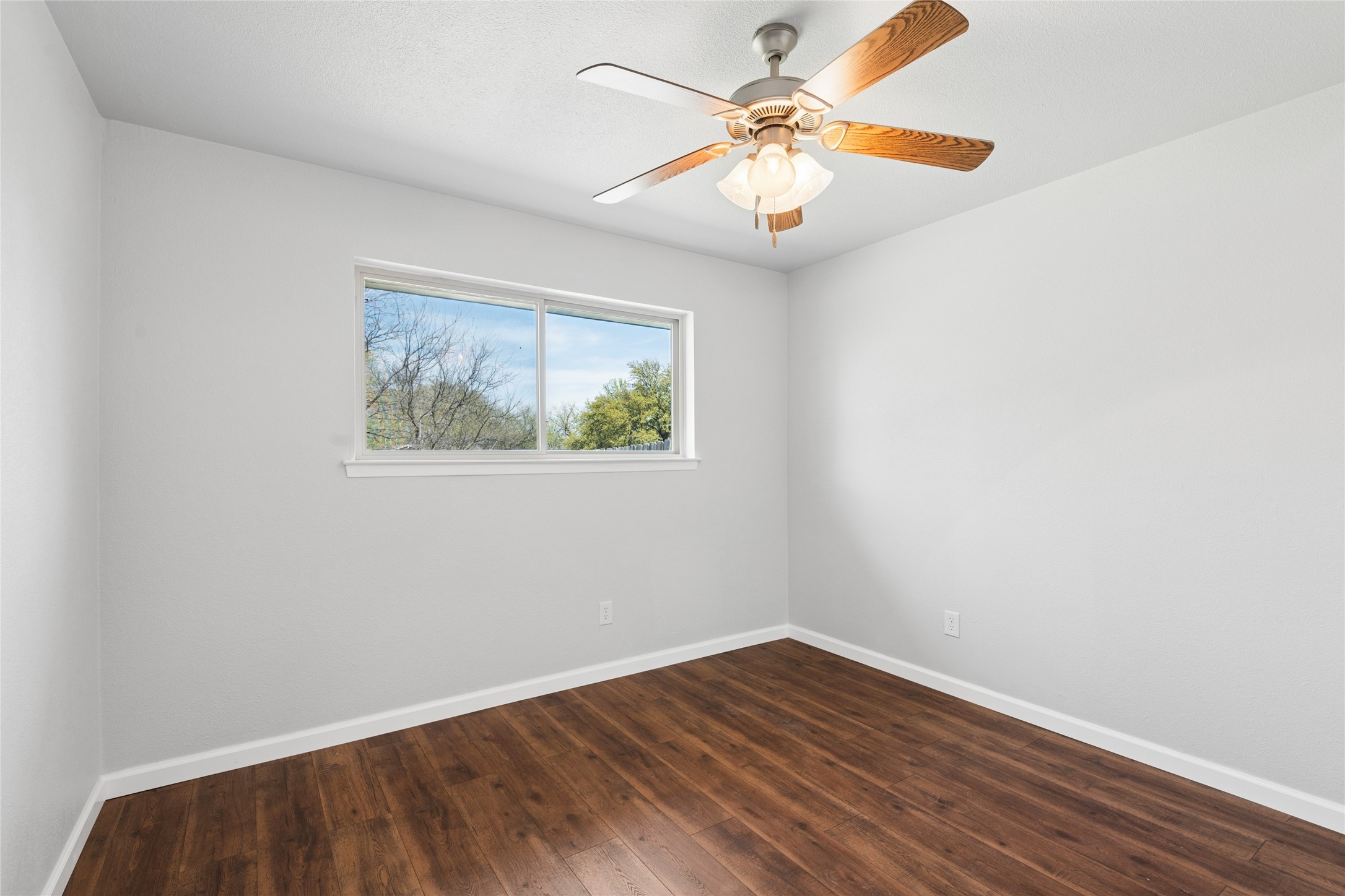 701 Salsbury Circle Arlington TX 76014