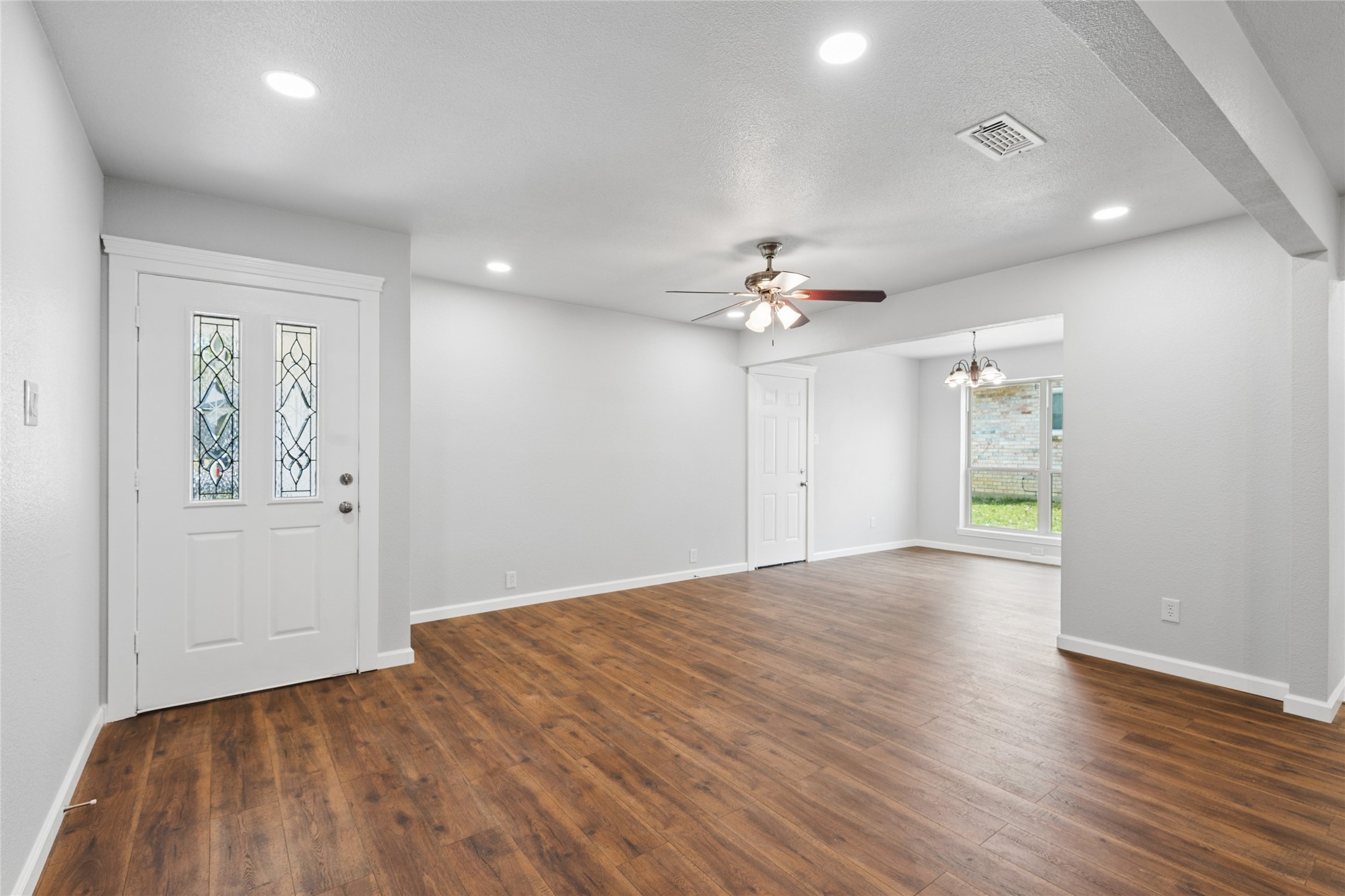 701 Salsbury Circle Arlington TX 76014