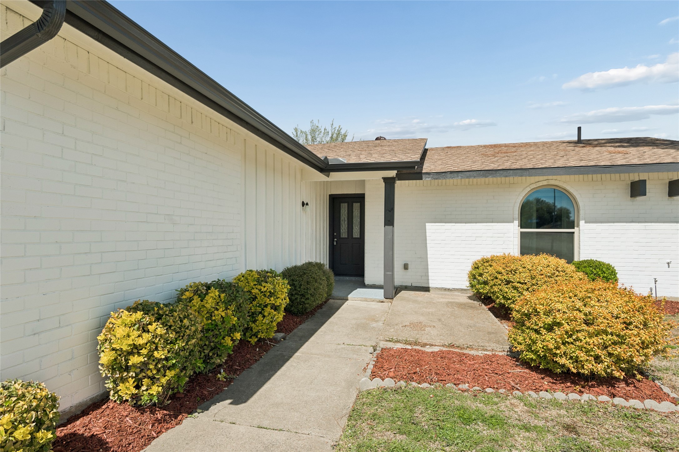 701 Salsbury Circle Arlington TX 76014