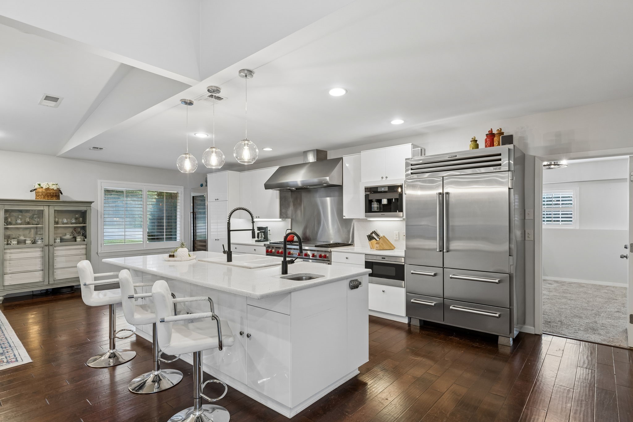 5709 Forest Lane Dallas TX 75230