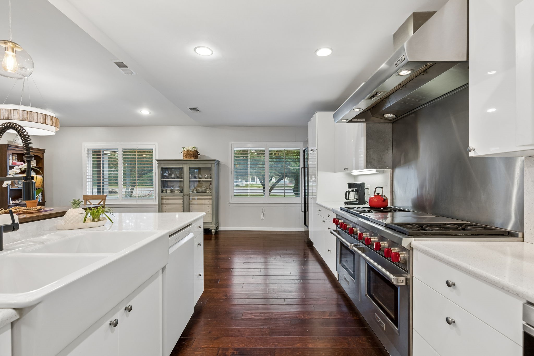 5709 Forest Lane Dallas TX 75230