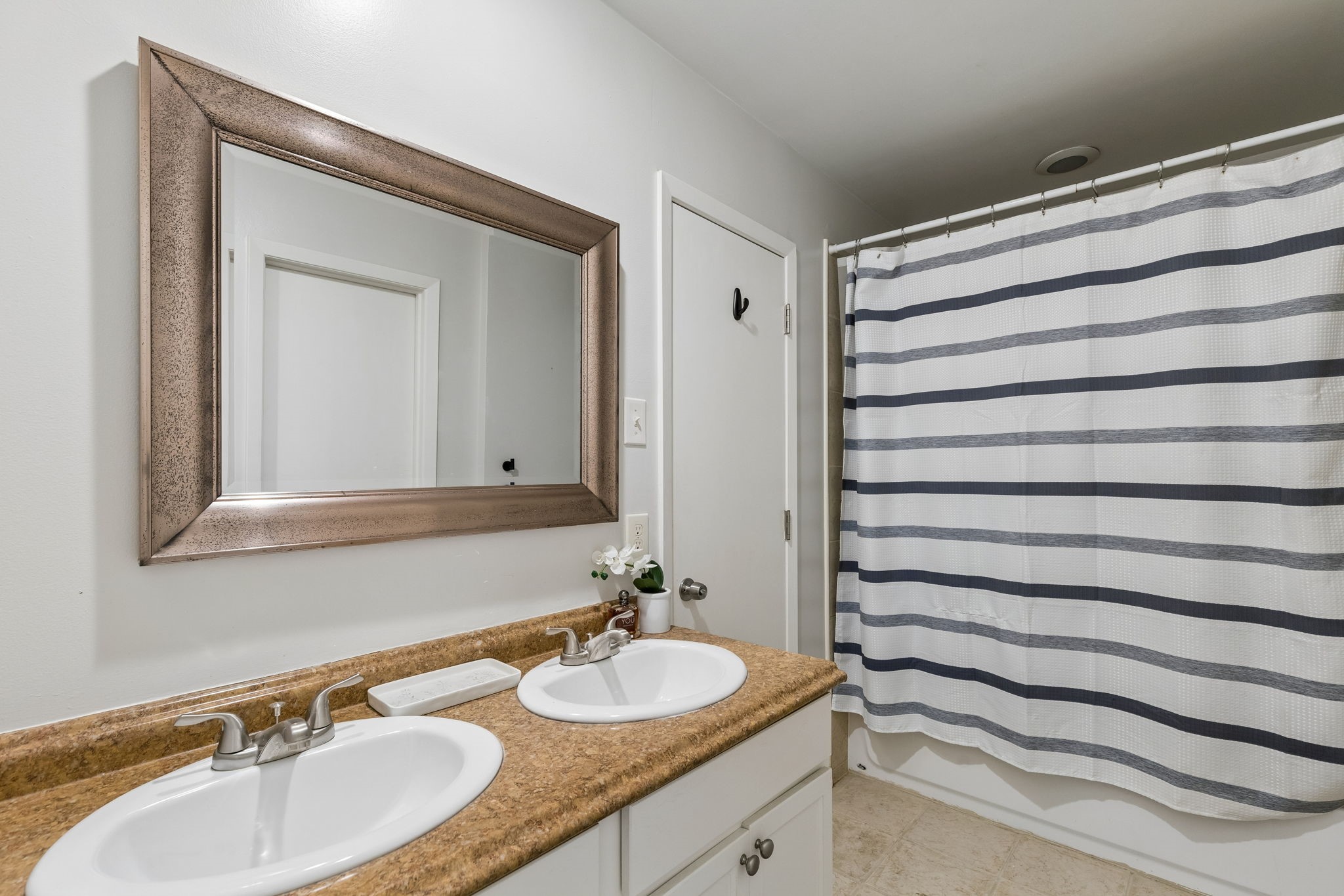 5709 Forest Lane Dallas TX 75230