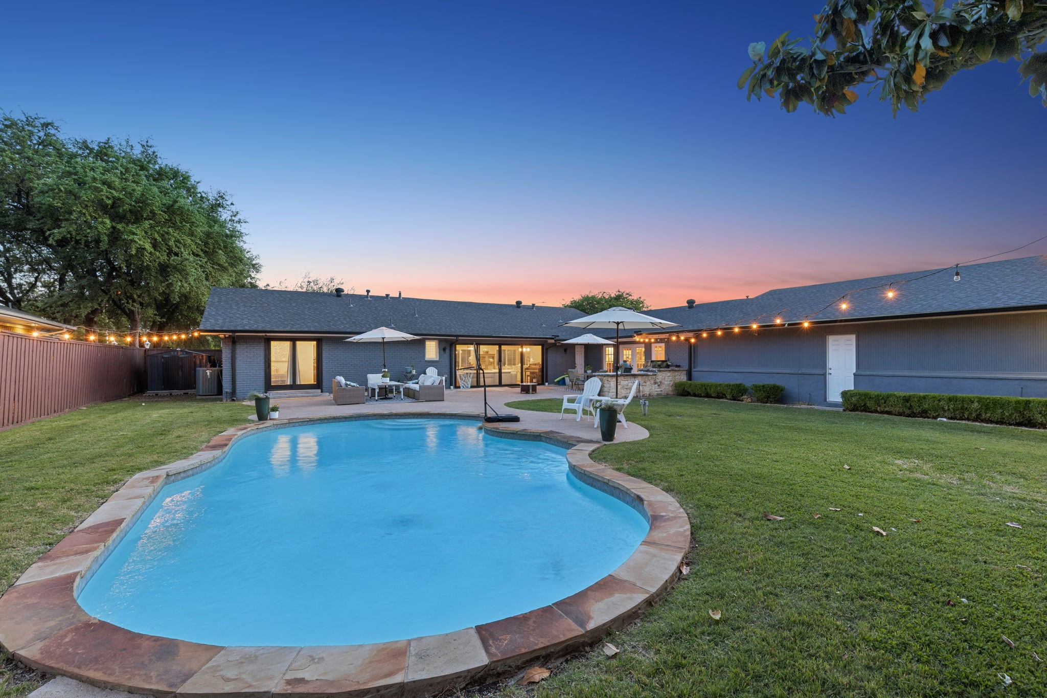 5709 Forest Lane Dallas TX 75230