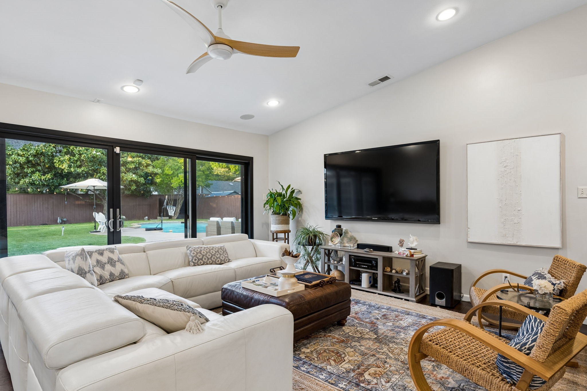 5709 Forest Lane Dallas TX 75230