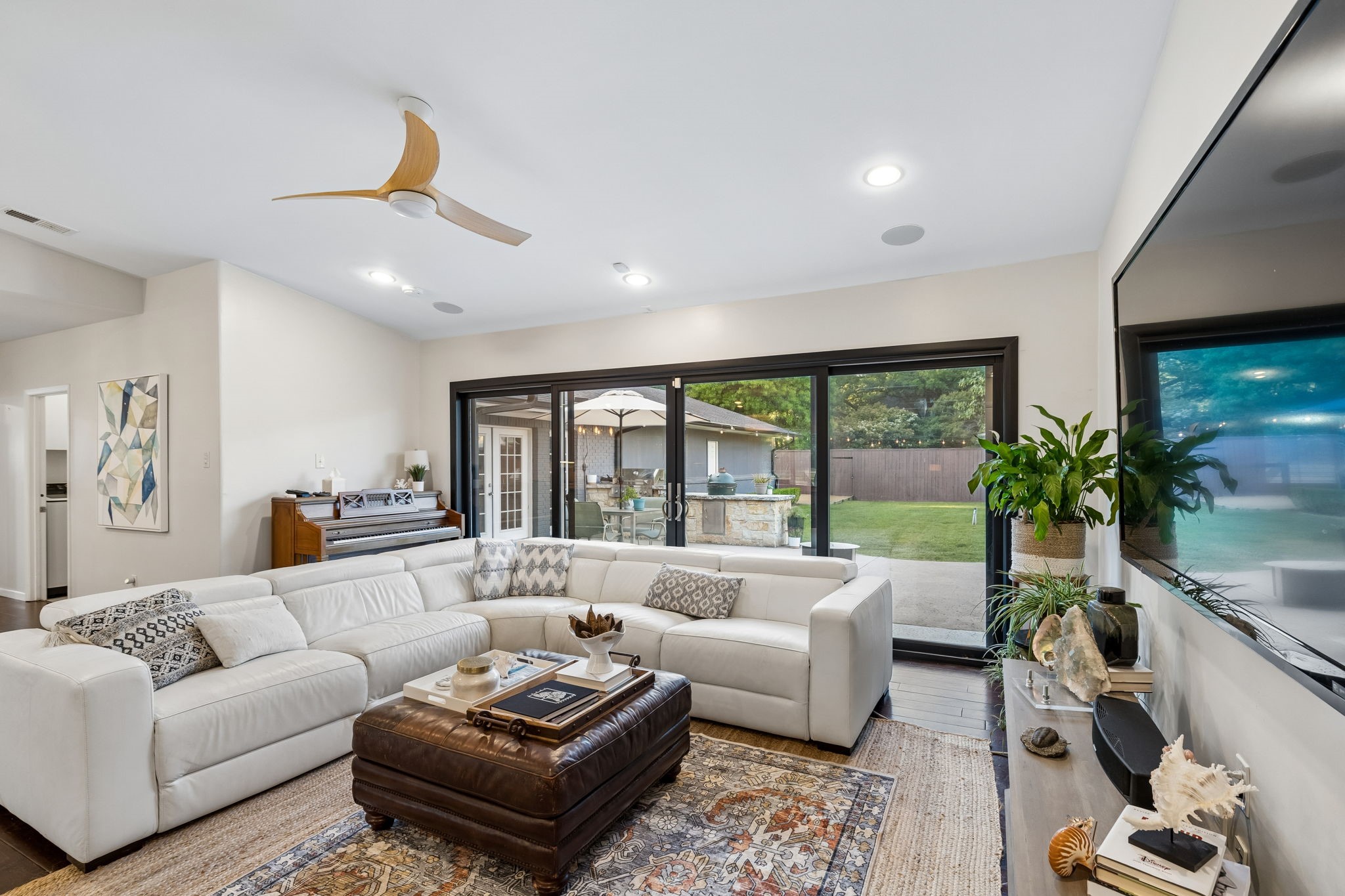 5709 Forest Lane Dallas TX 75230