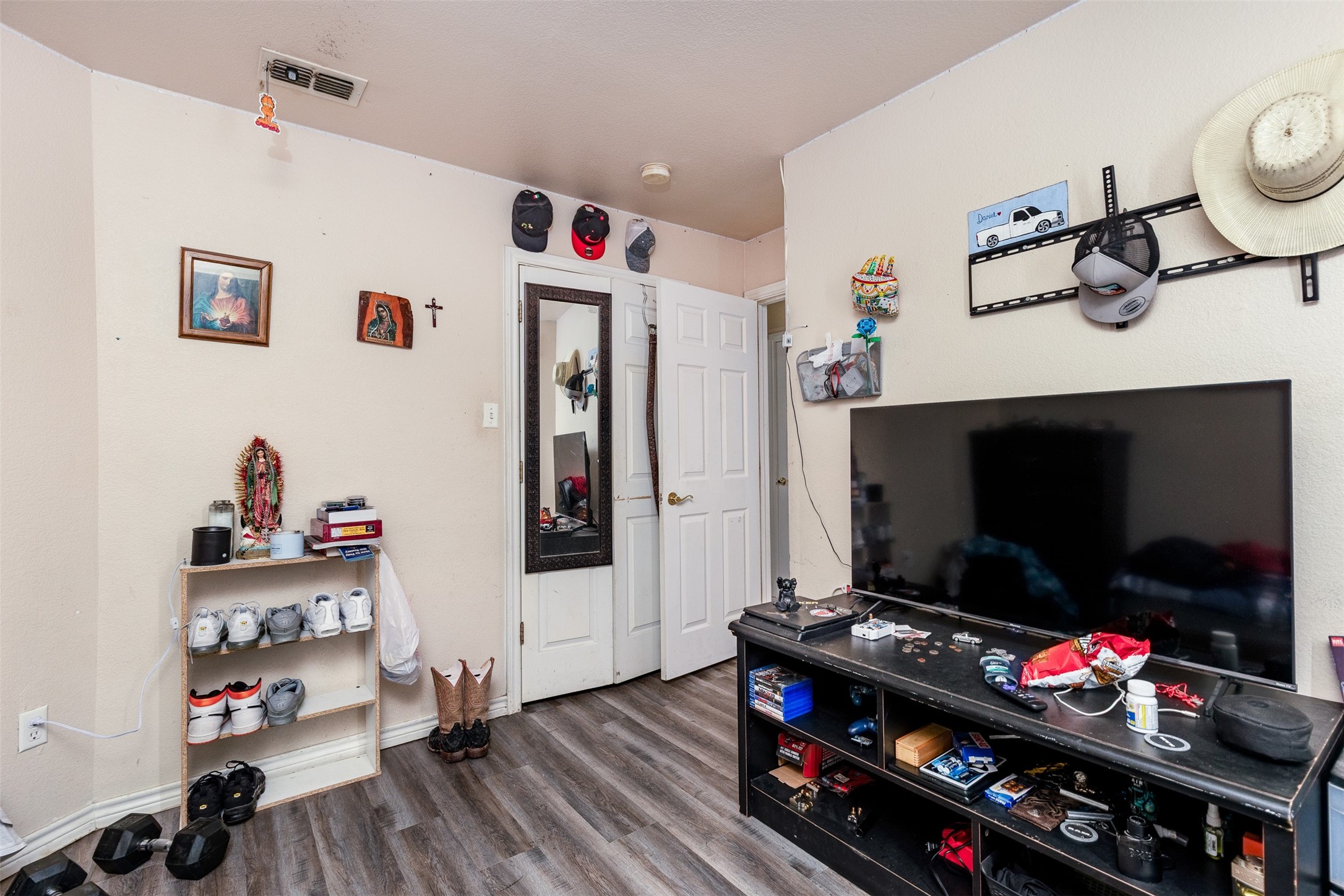1909 E Alma Avenue Sherman TX 75090