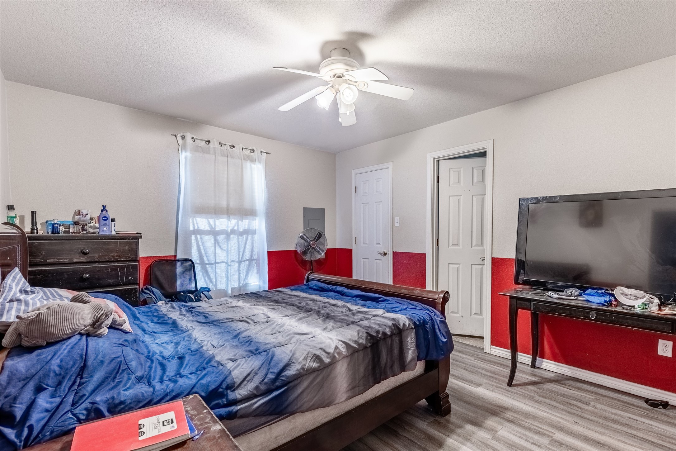 1909 E Alma Avenue Sherman TX 75090