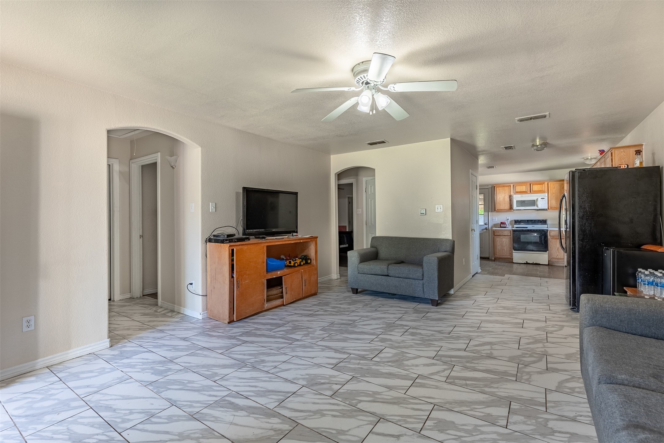 1909 E Alma Avenue Sherman TX 75090