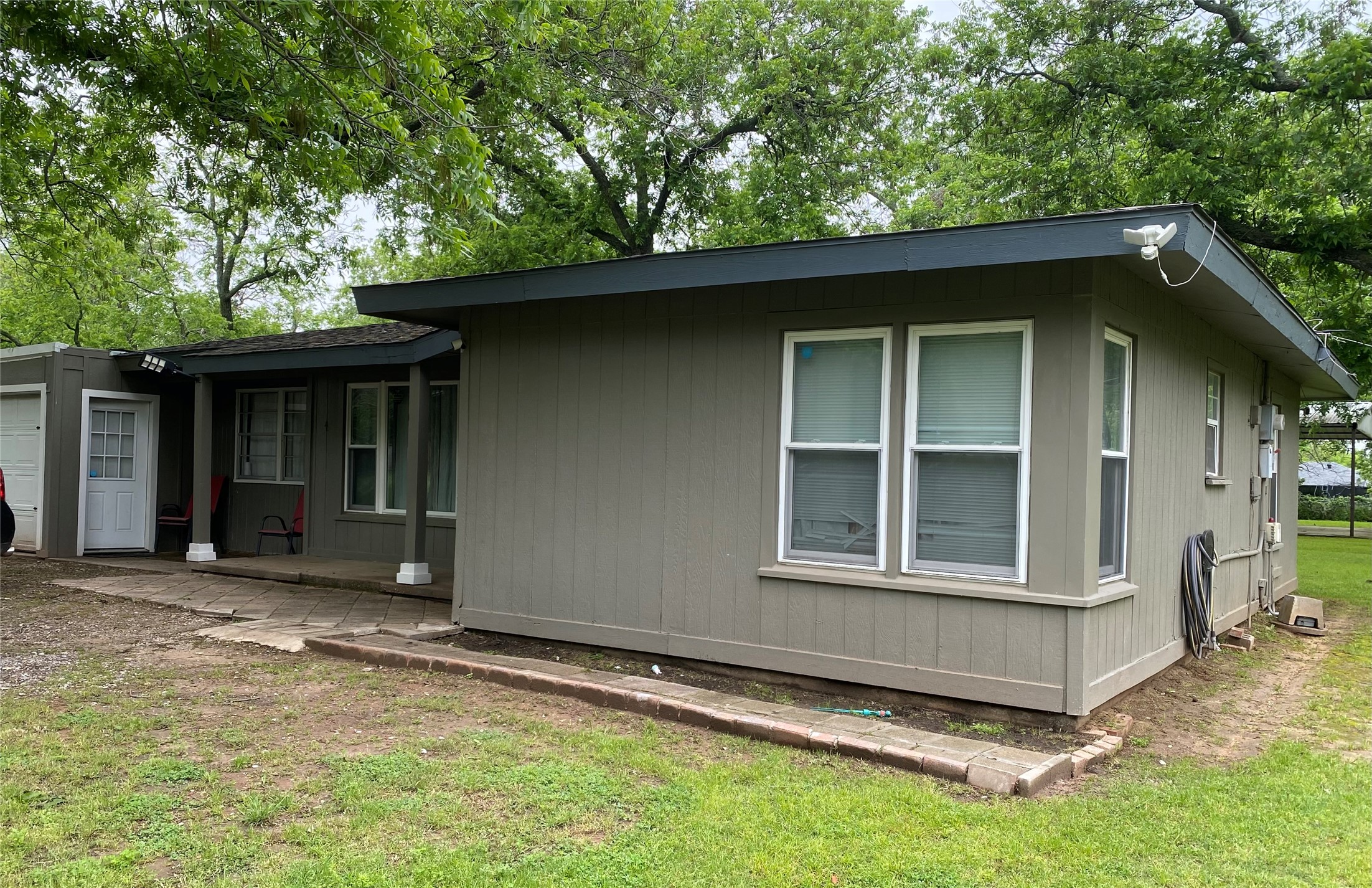 152 County Road 4871 Newark TX 76071