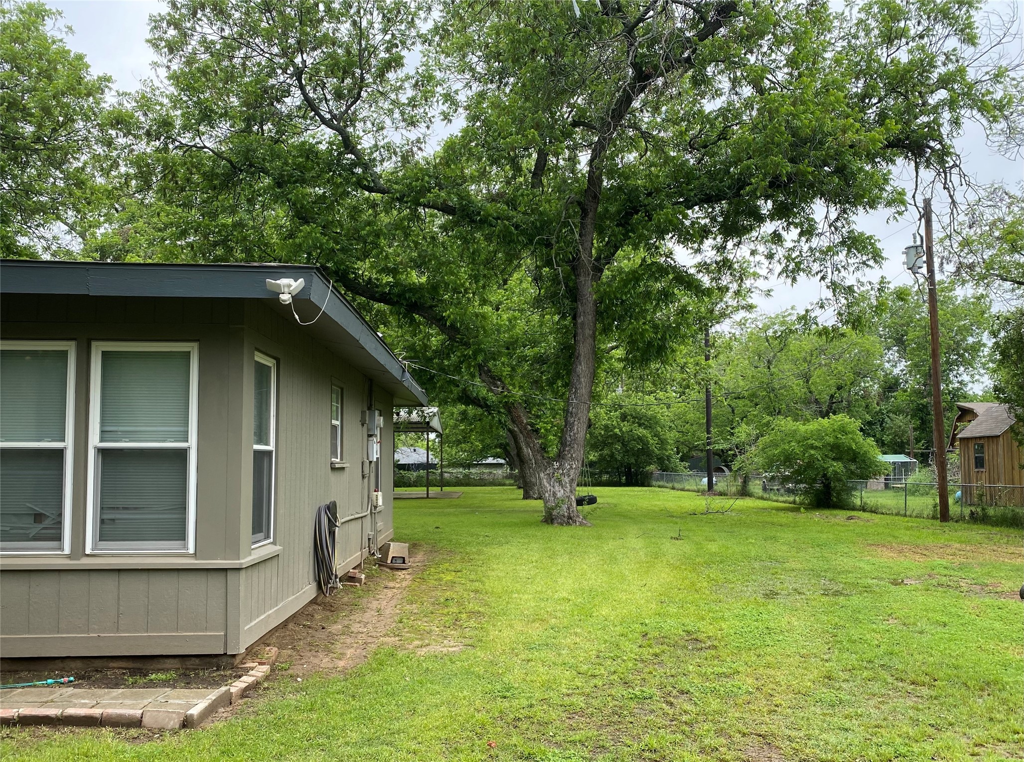 152 County Road 4871 Newark TX 76071