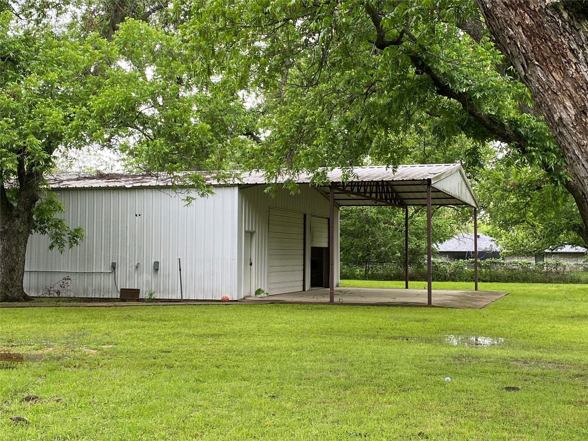 152 County Road 4871 Newark TX 76071
