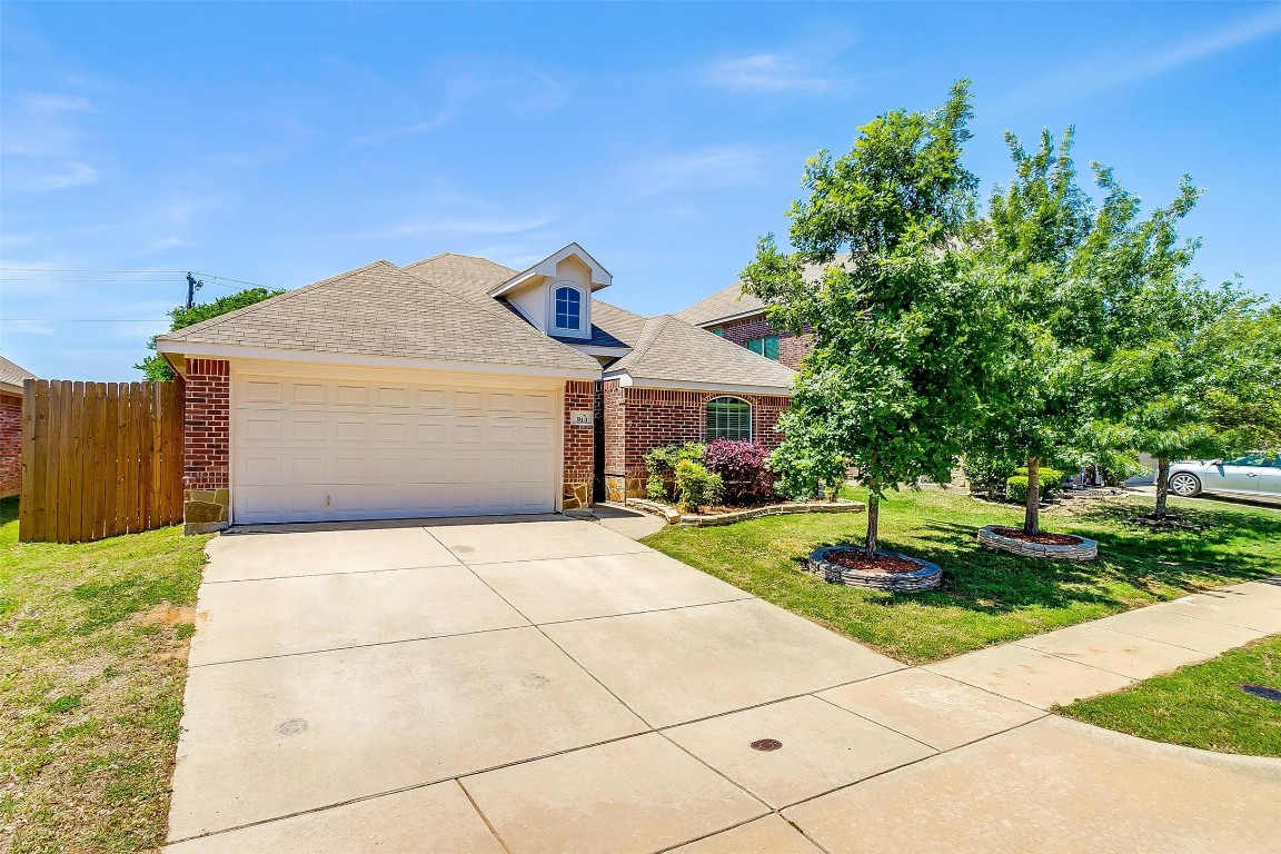 913 Loftin Street Crowley TX 76036