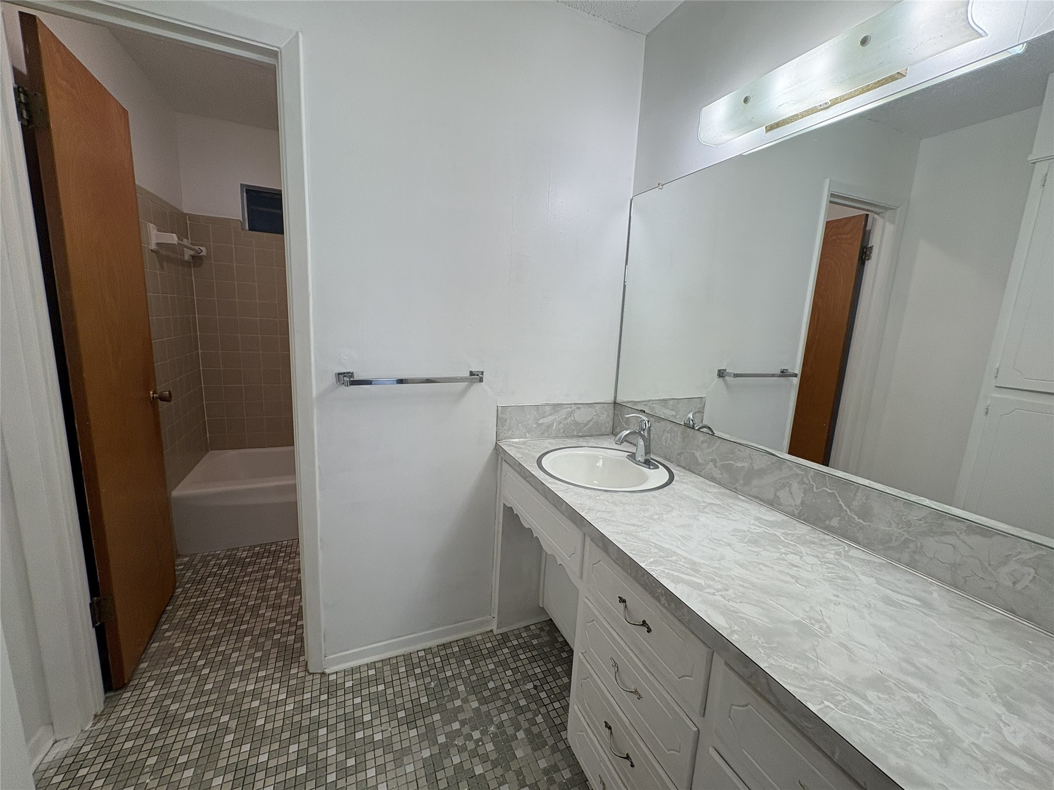 6100 Landmark Drive Waco TX 76710