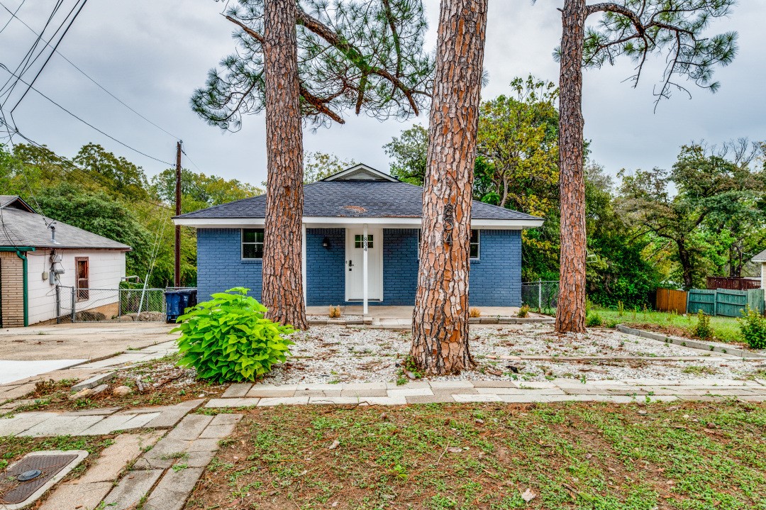 834 Springer Avenue Fort Worth TX 76114