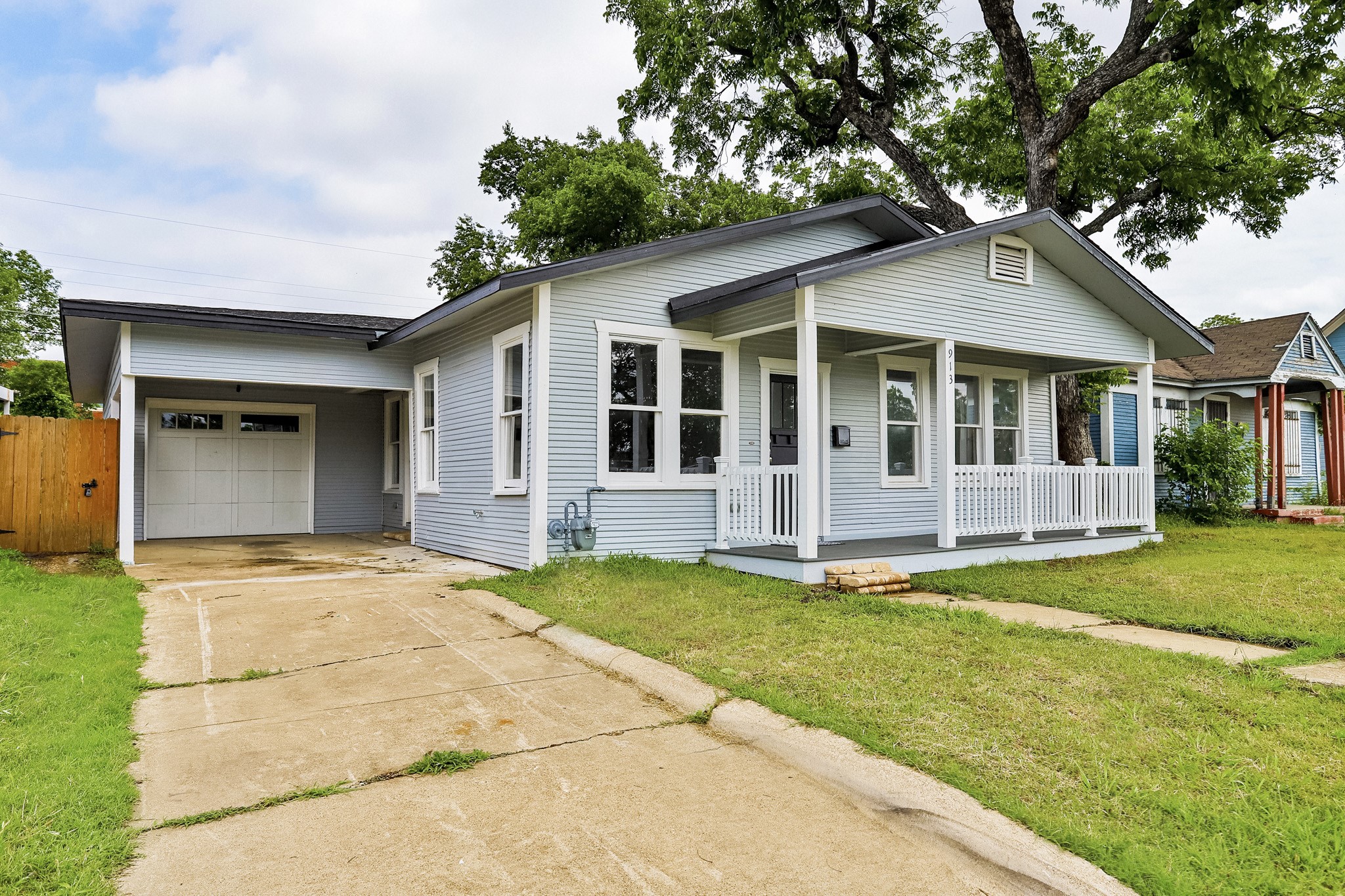 913 E Pulaski Street Fort Worth TX 76104