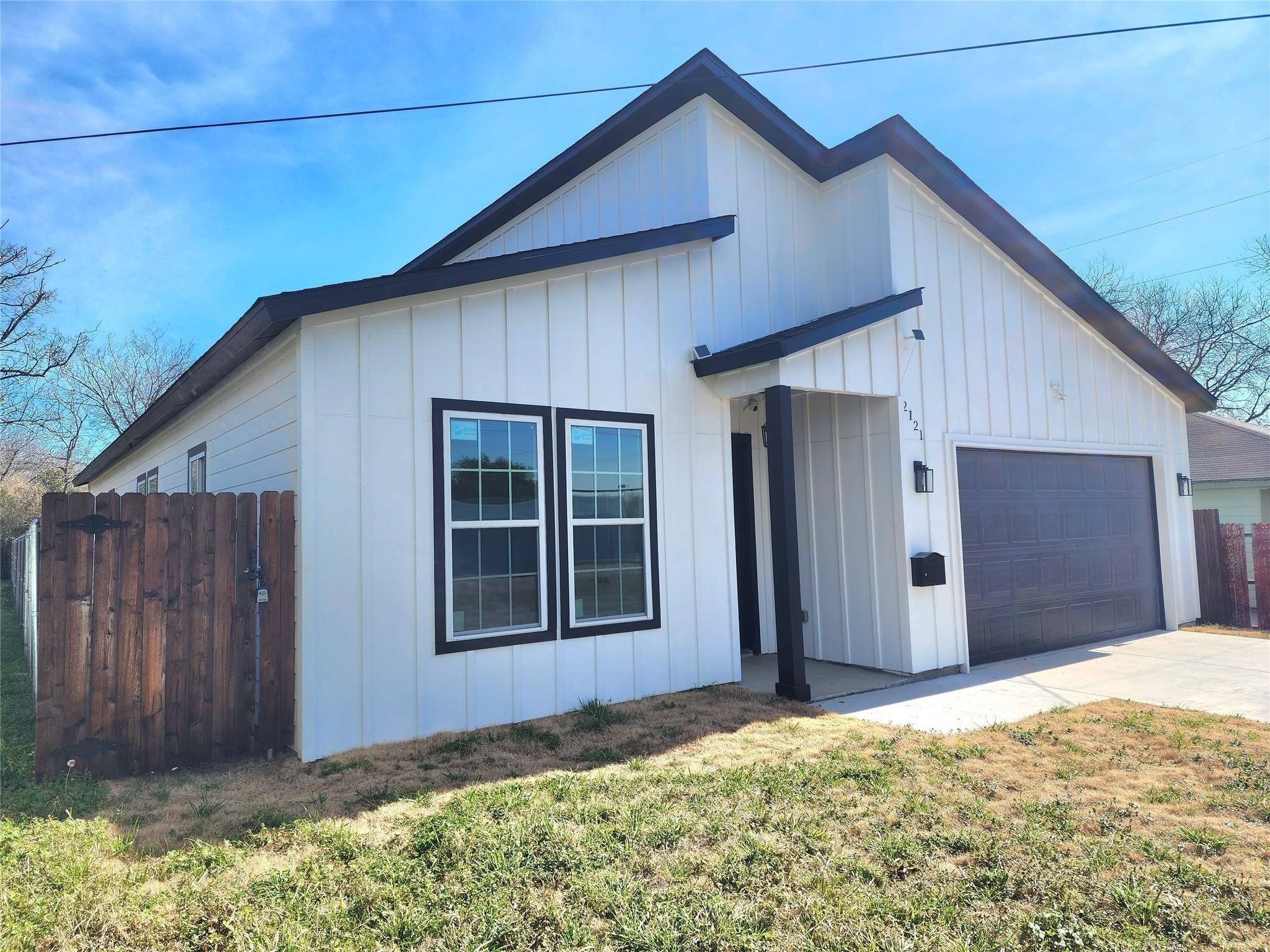 2121 S Edgewood Terrace Fort Worth TX 76105