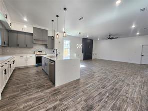2121 S Edgewood Terrace Fort Worth TX 76105
