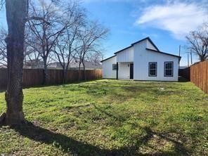 2121 S Edgewood Terrace Fort Worth TX 76105