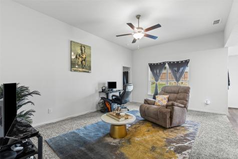 118 Palomino Bend Drive Newark TX 76071