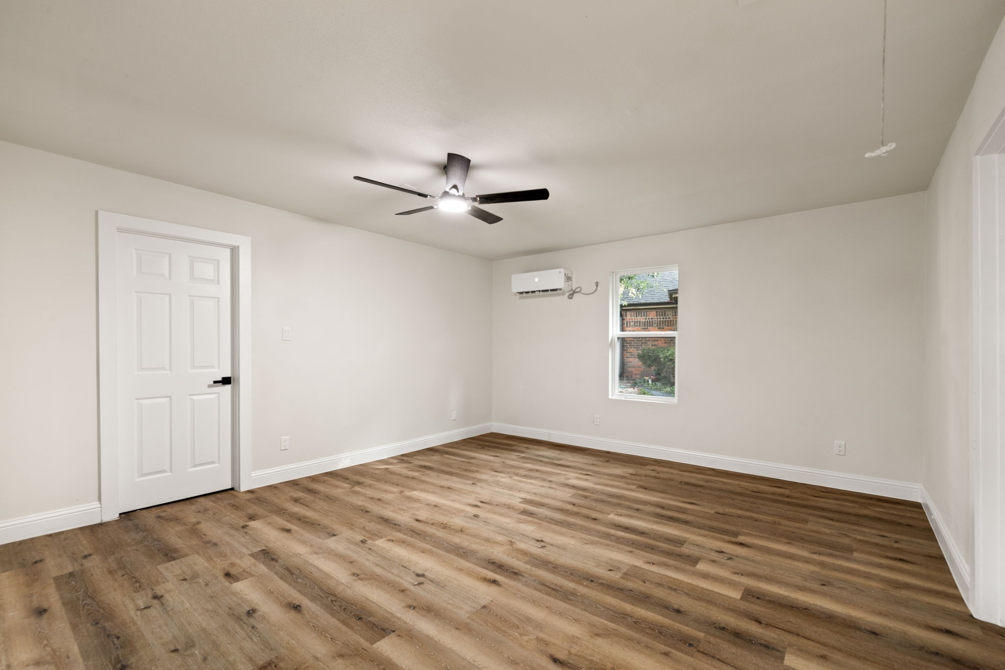 2403 Beverly Hills Lane Mesquite TX 75150