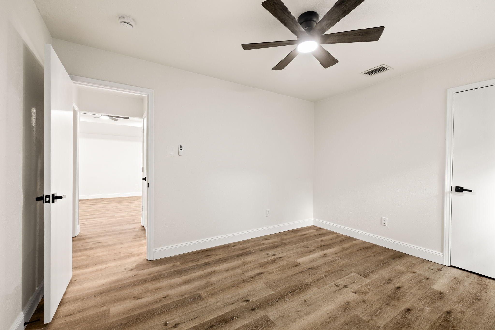 2403 Beverly Hills Lane Mesquite TX 75150