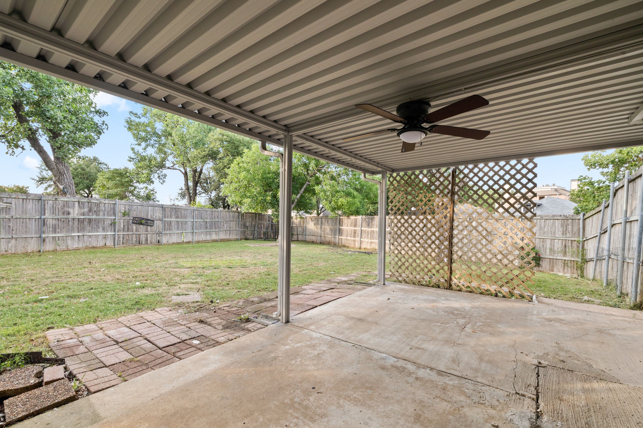 2403 Beverly Hills Lane Mesquite TX 75150