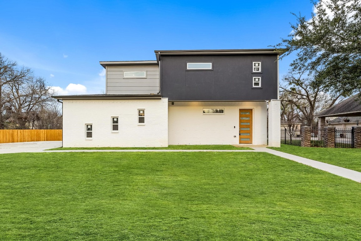 7651 Woodberry Court Fort Worth TX 76112
