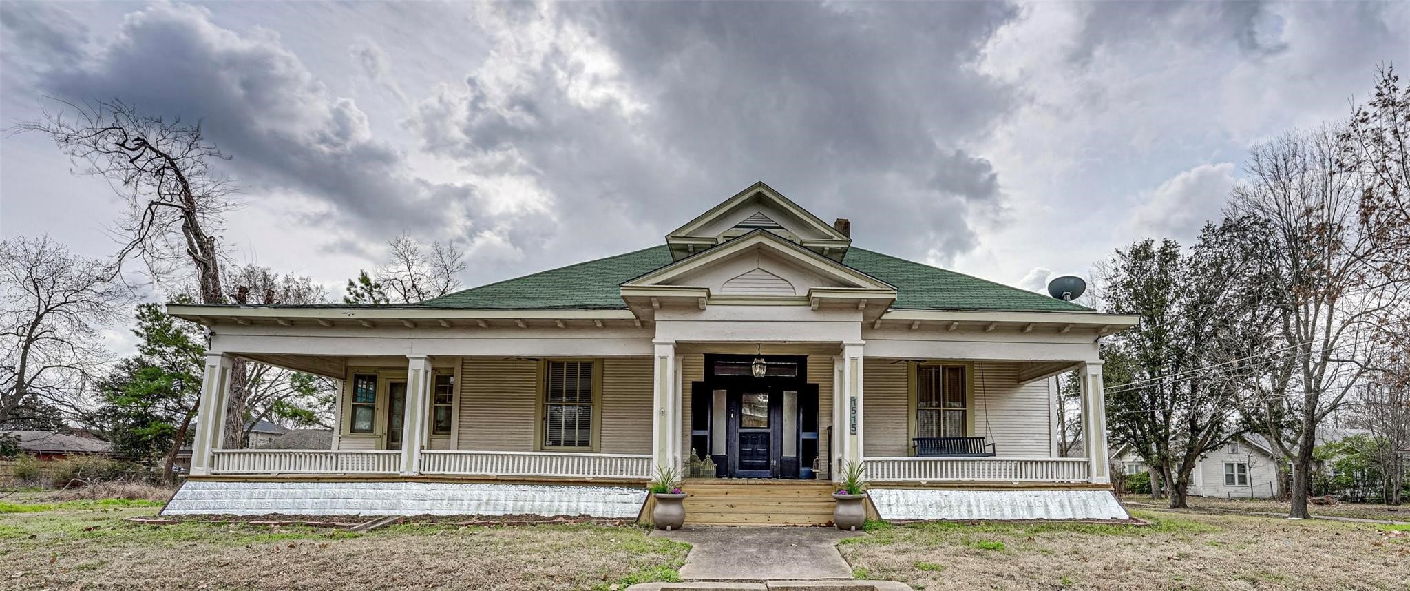 1515 Caddo Street Commerce TX 75428