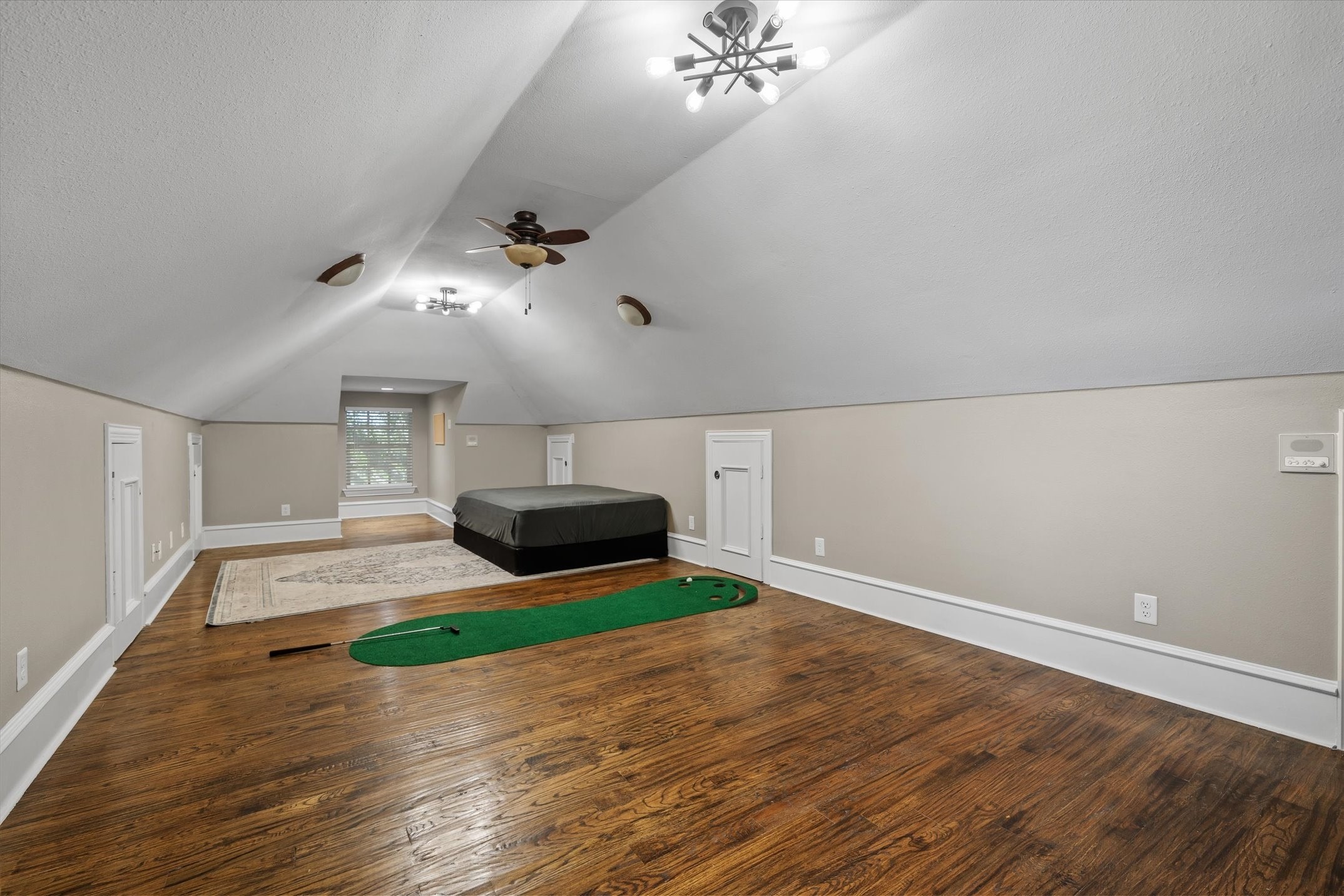 2201 E Fm 813 Ennis TX 75119