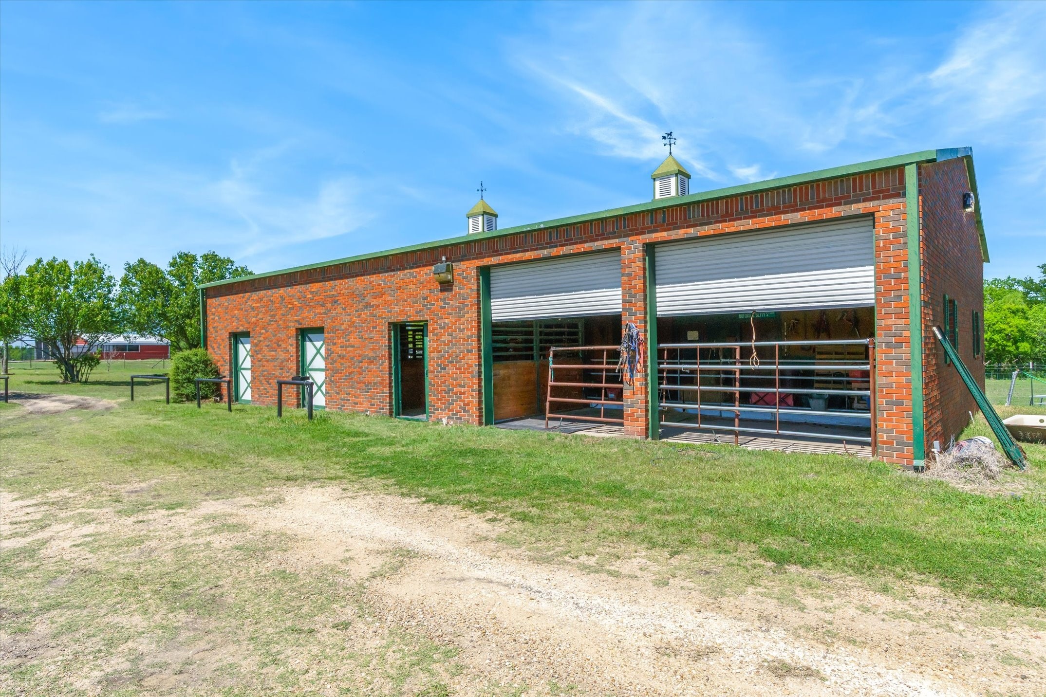 2201 E Fm 813 Ennis TX 75119
