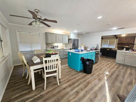 800 An County Road 414 Palestine TX 75803