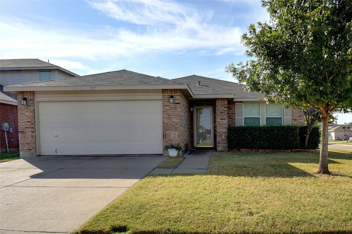 957 Stone Chapel Way Fort Worth TX 76179