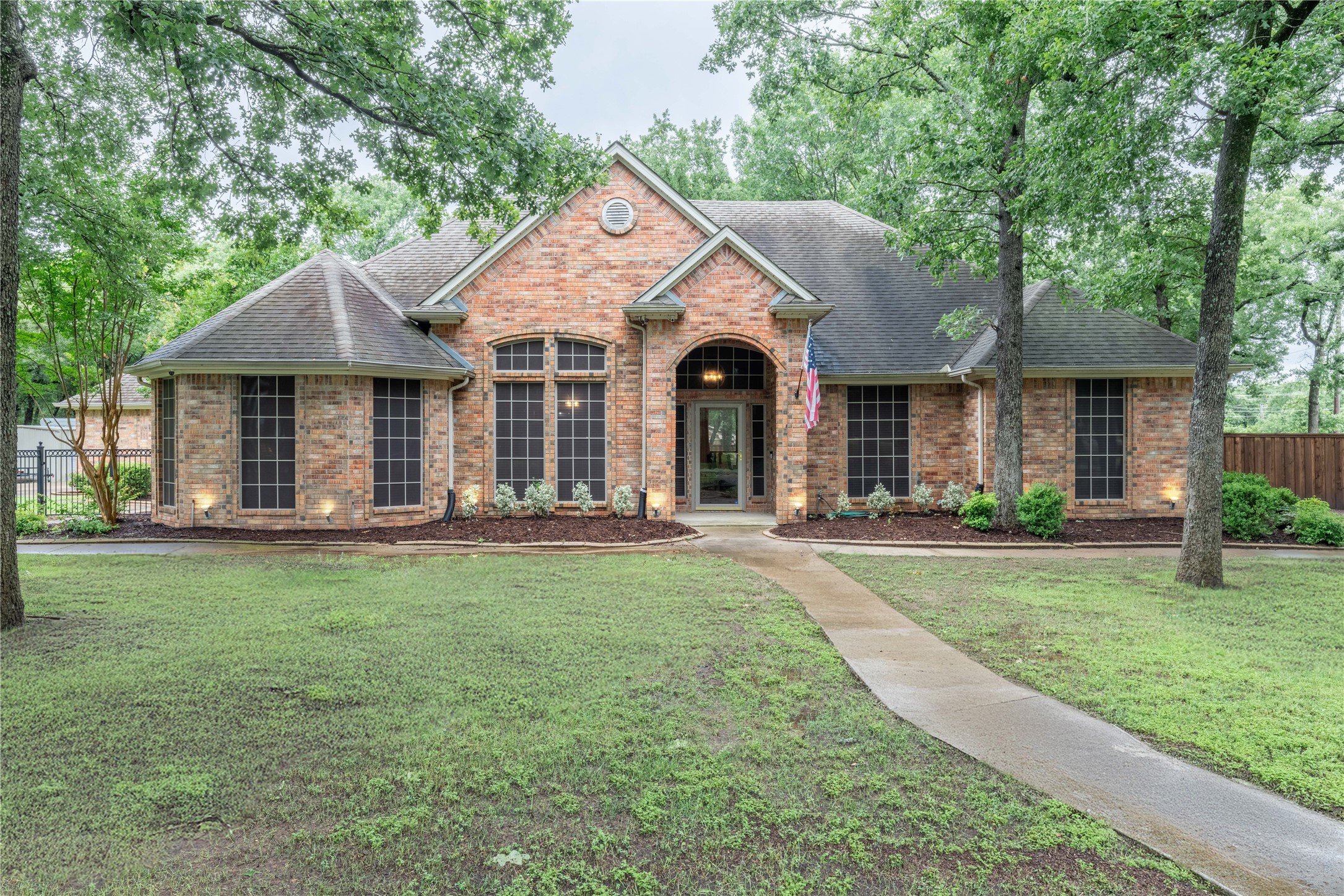 320 Rustic Oaks Combine TX 75159