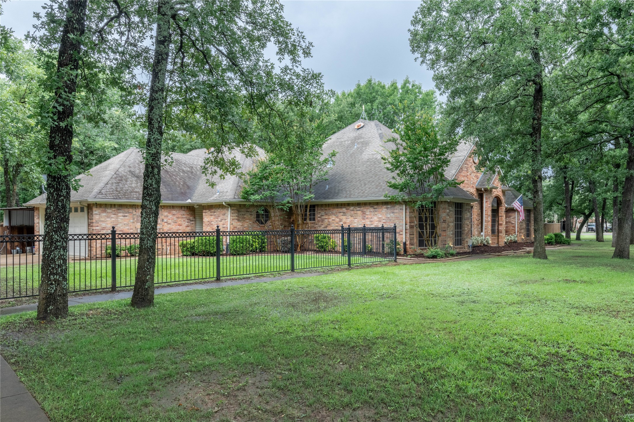 320 Rustic Oaks Combine TX 75159