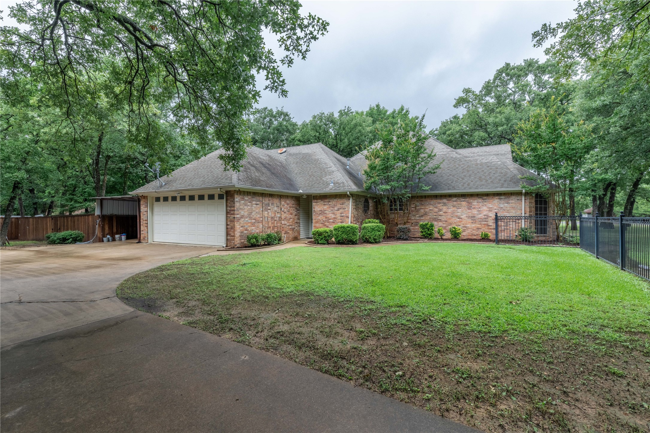 320 Rustic Oaks Combine TX 75159