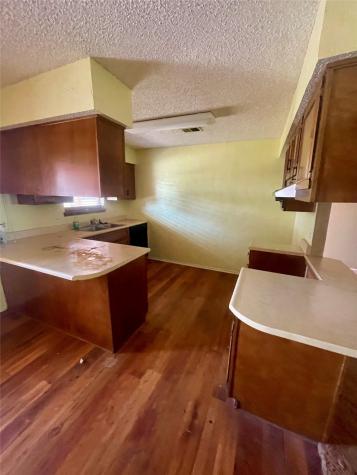 925 42nd Street SW Paris TX 75460