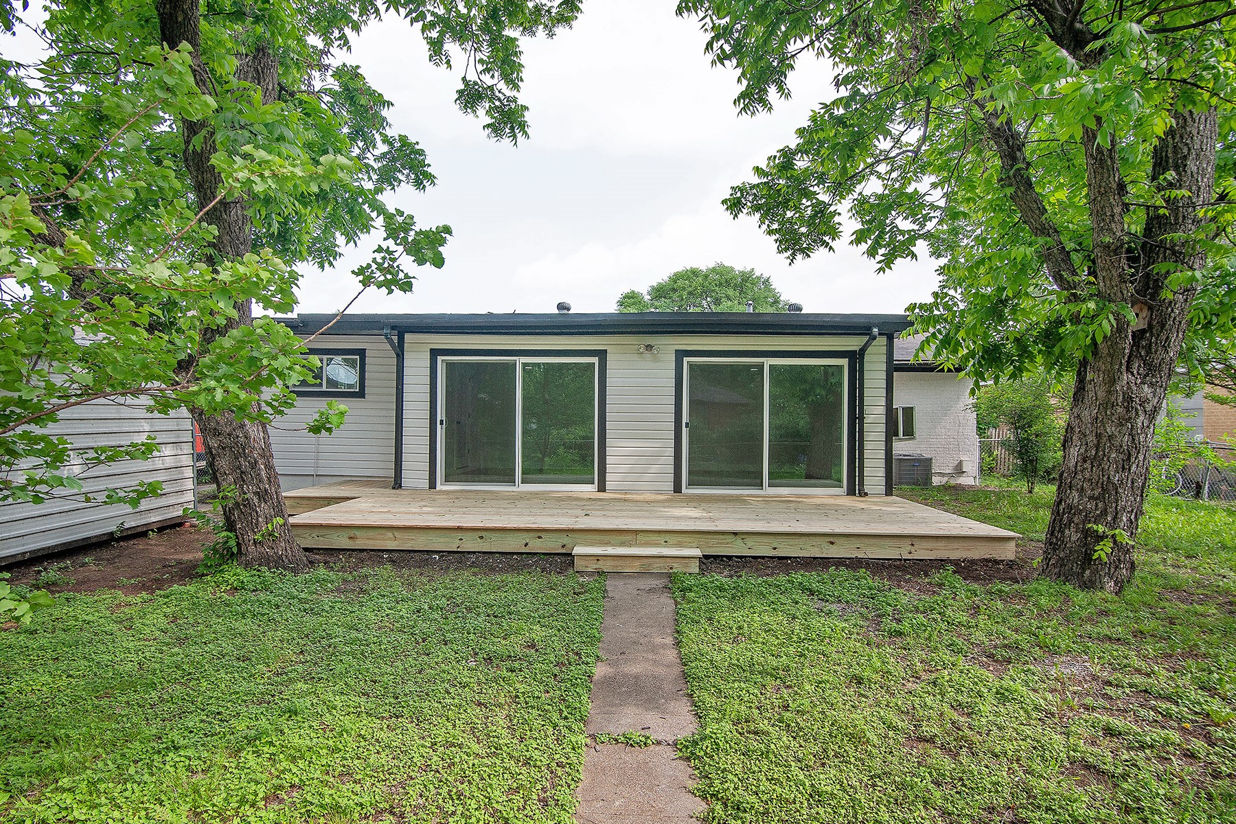 2608 Lockhart Avenue Dallas TX 75228