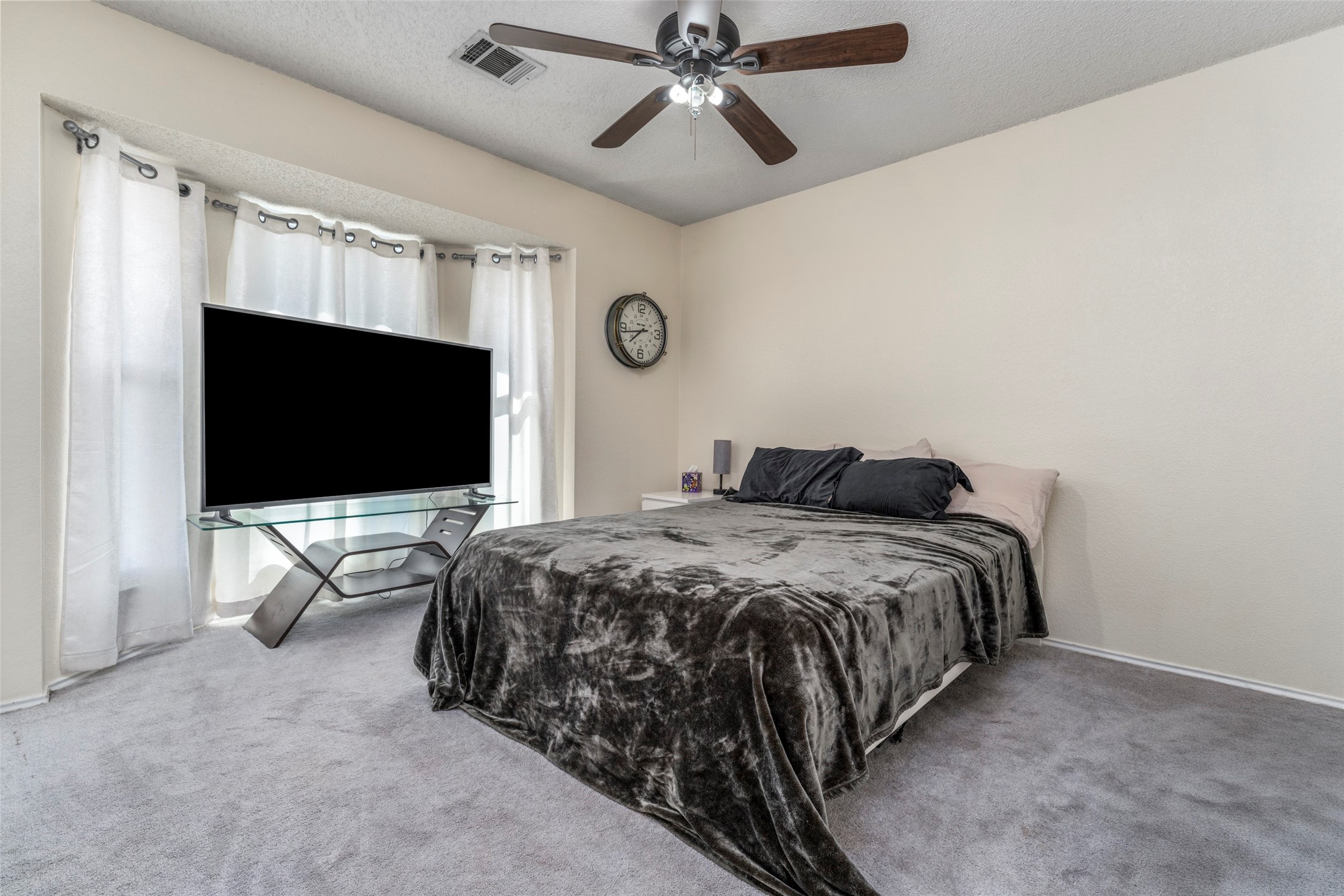 203 Hillside Drive Kennedale TX 76060