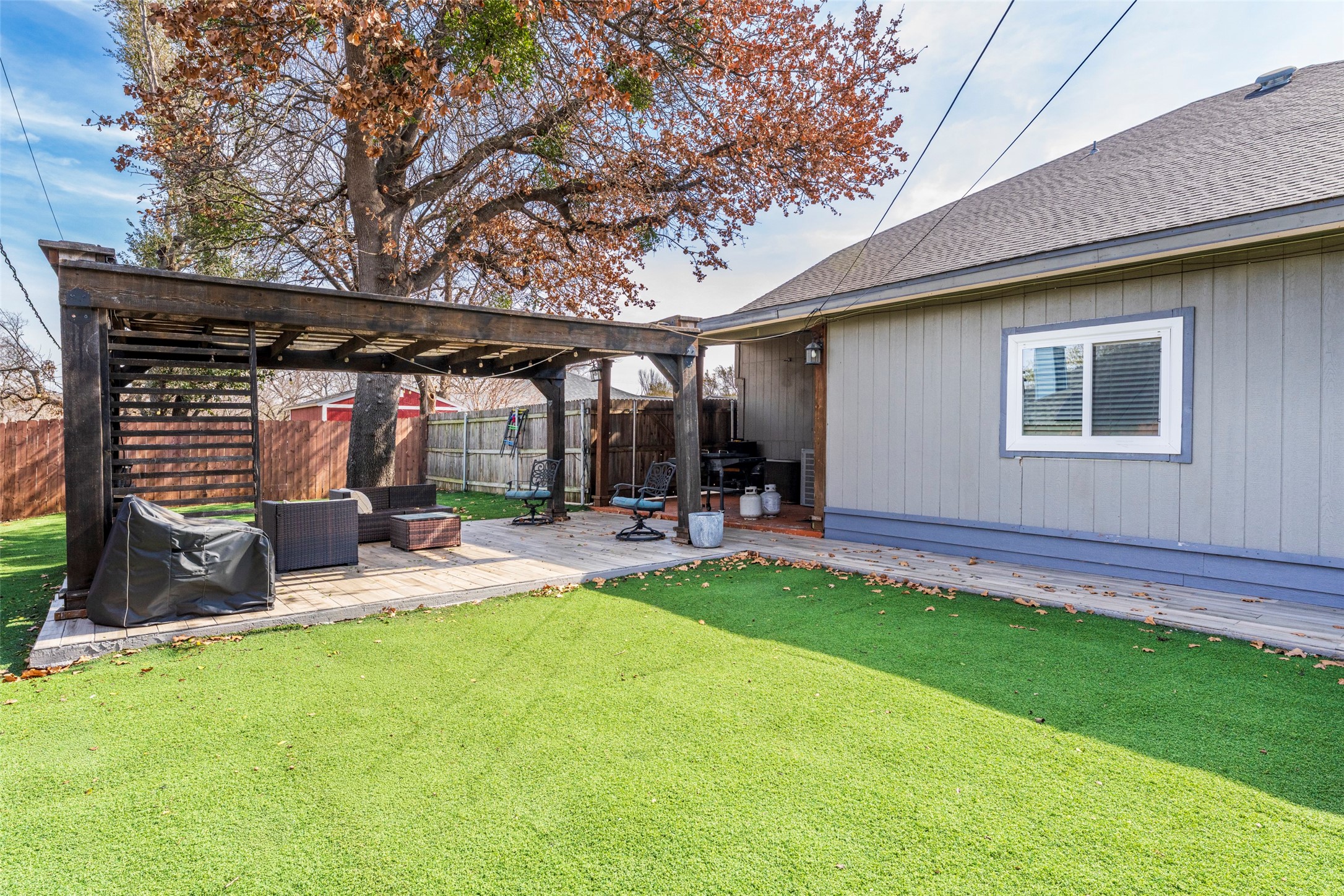 203 Hillside Drive Kennedale TX 76060