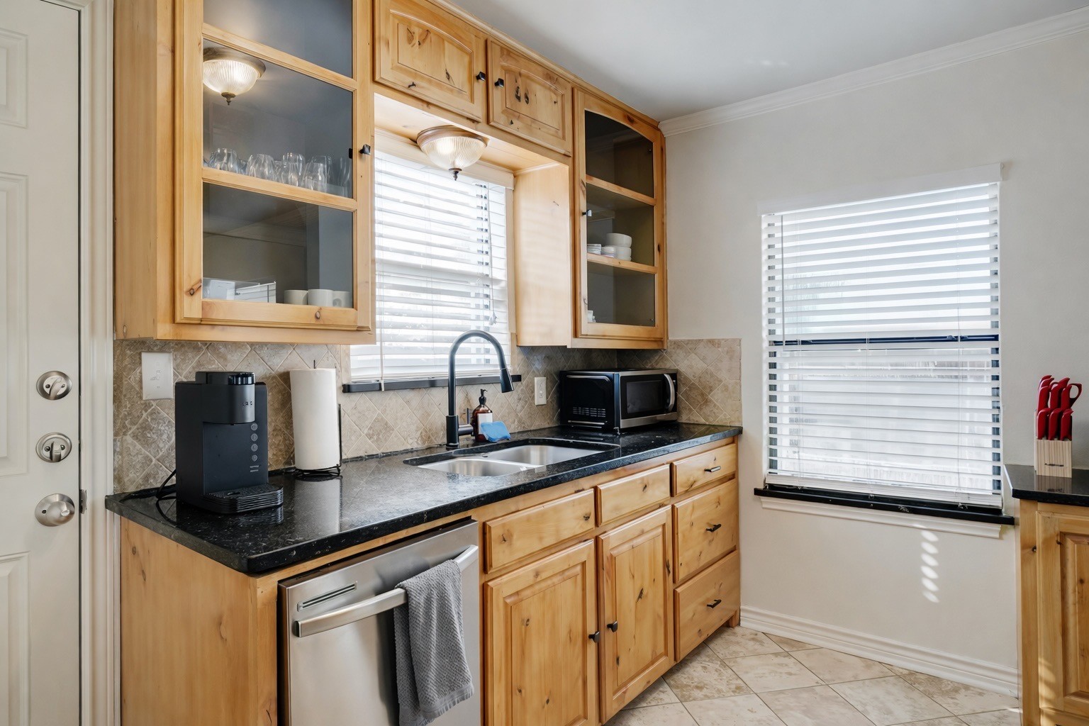 2801 W Bewick Street Fort Worth TX 76109