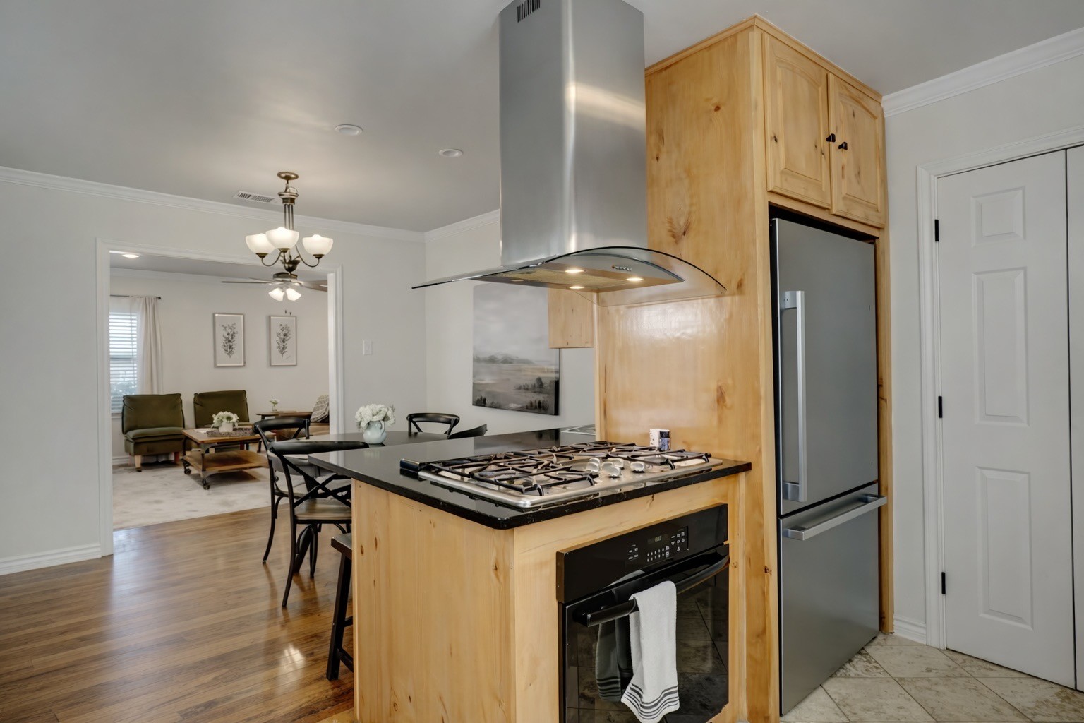 2801 W Bewick Street Fort Worth TX 76109