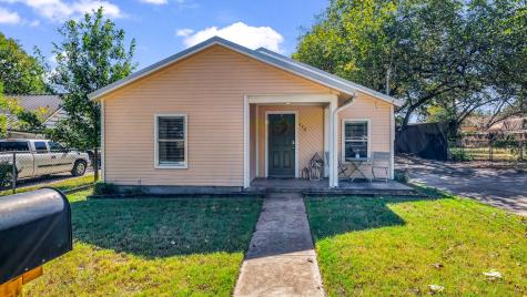 408 E Akard Street Weatherford TX 76086