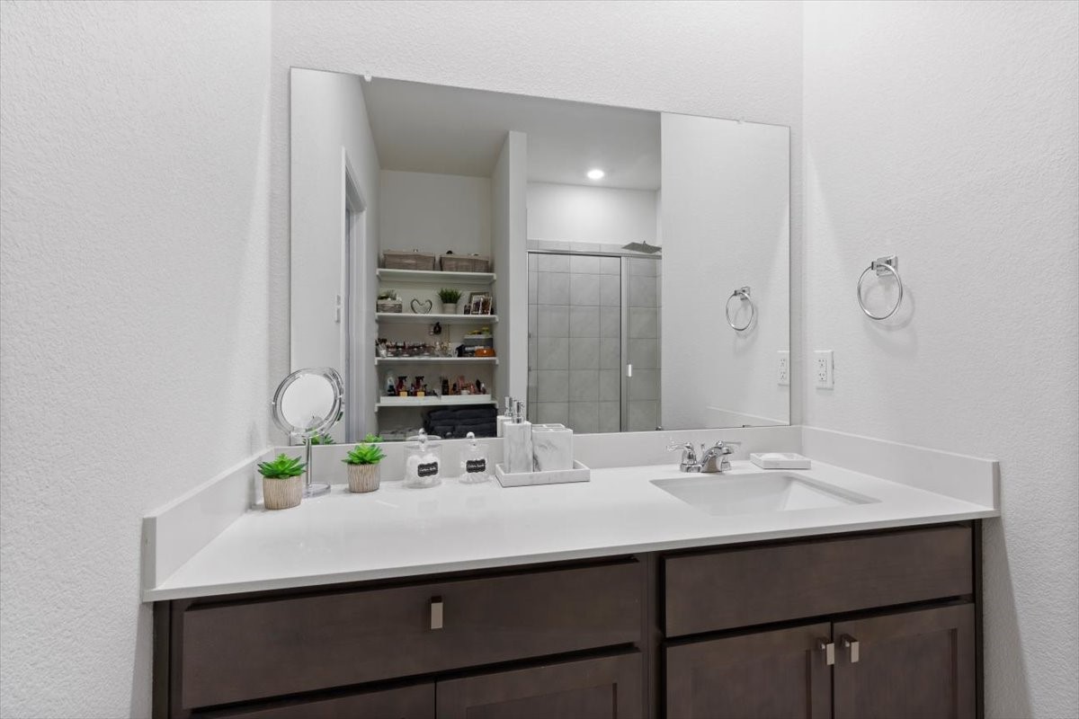 705 Fueller Drive Aubrey TX 76227