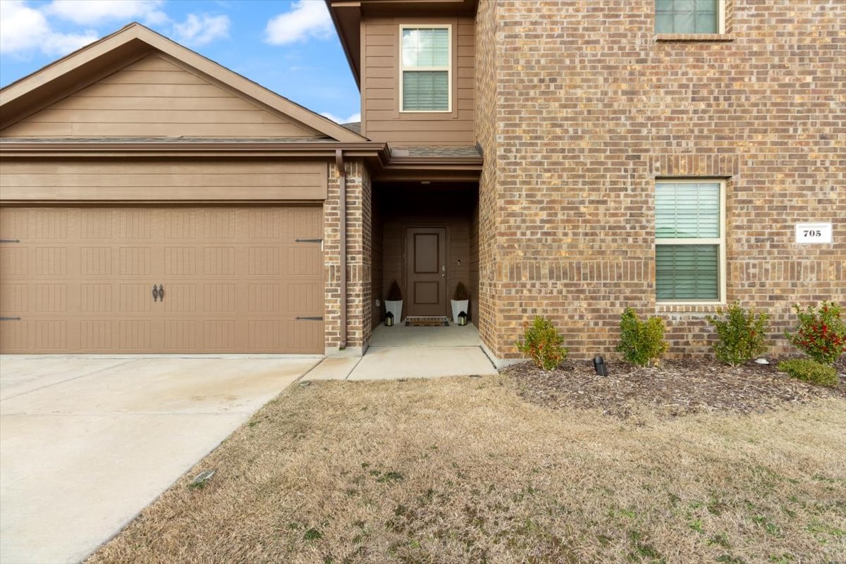 705 Fueller Drive Aubrey TX 76227