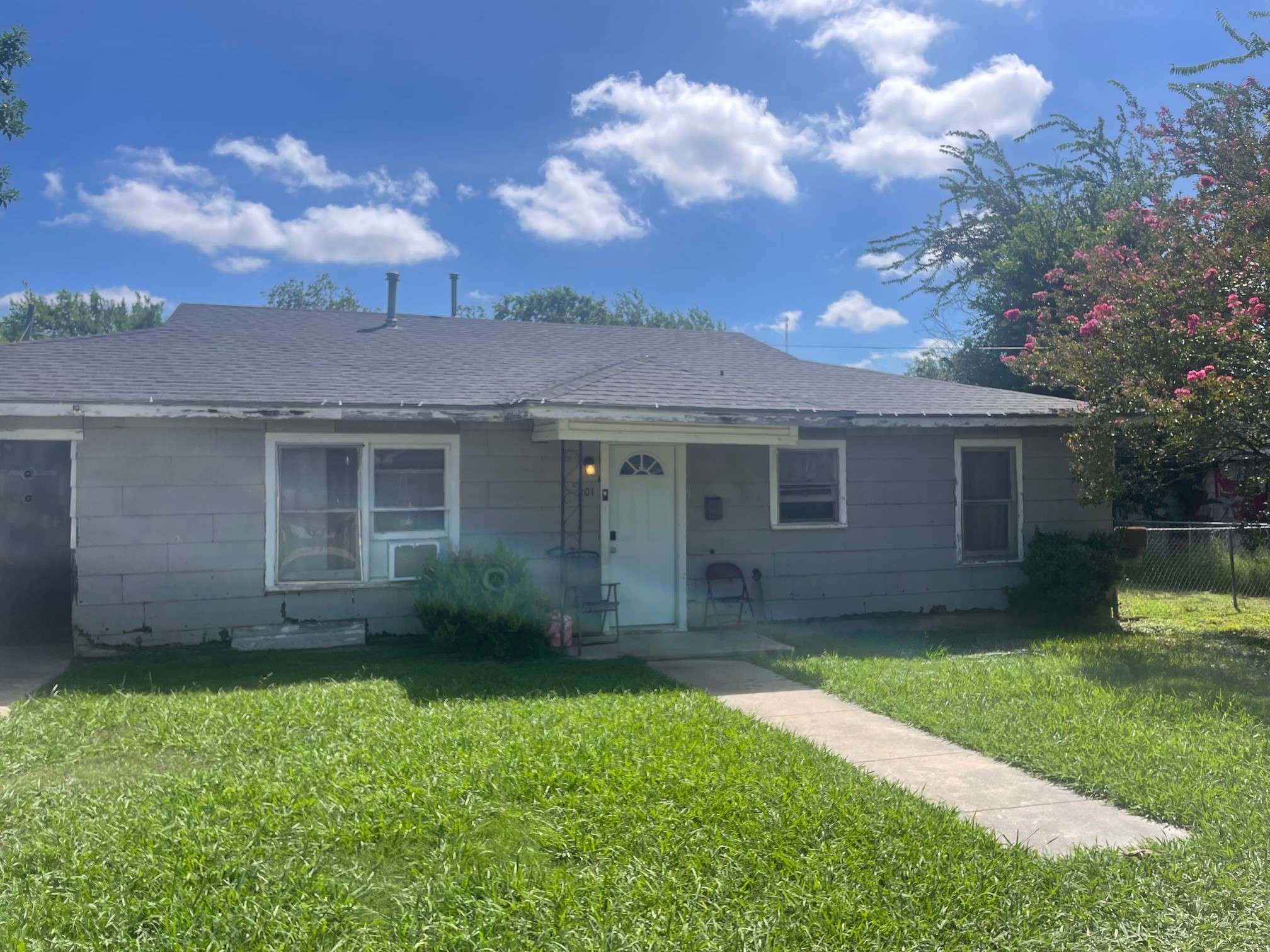 201 S Goddard Street Mart TX 76664
