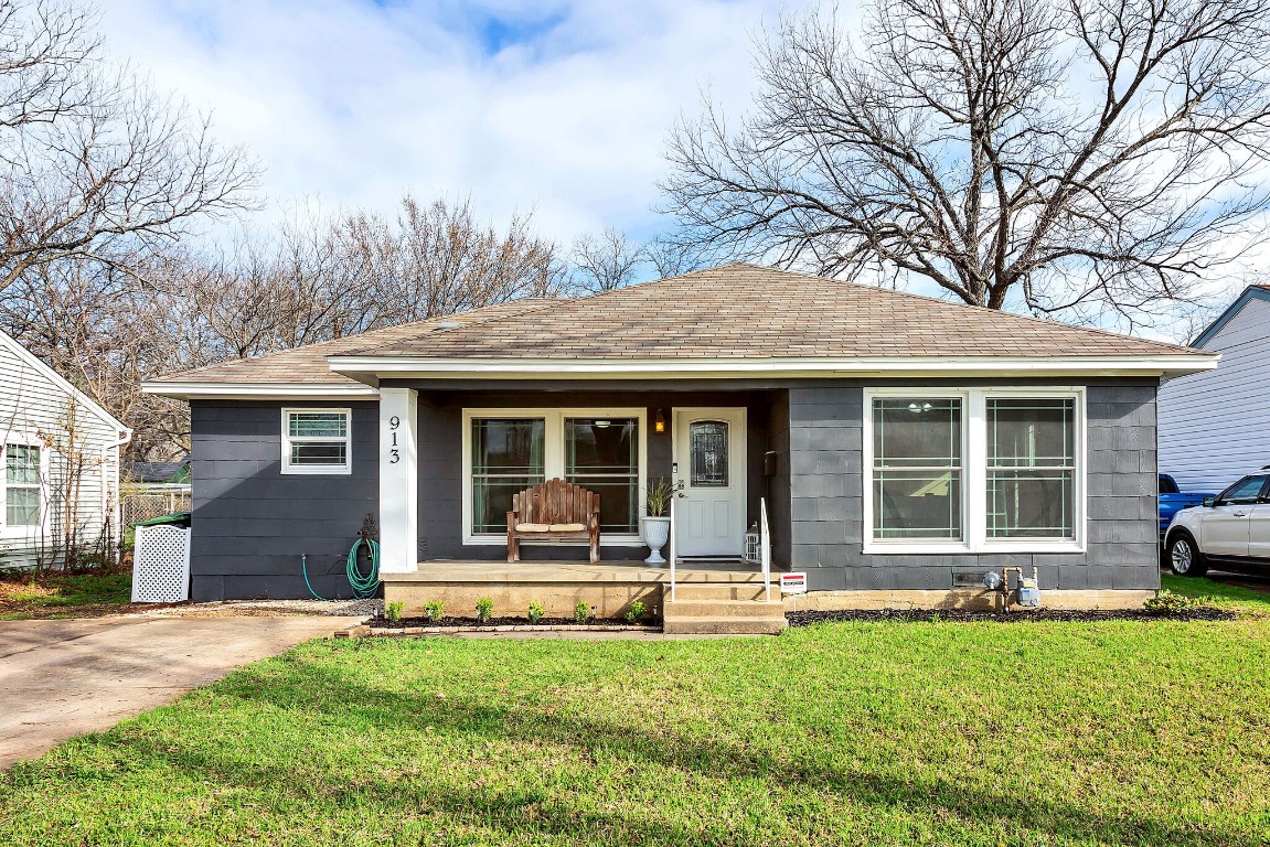 913 W Avenue G Garland TX 75040