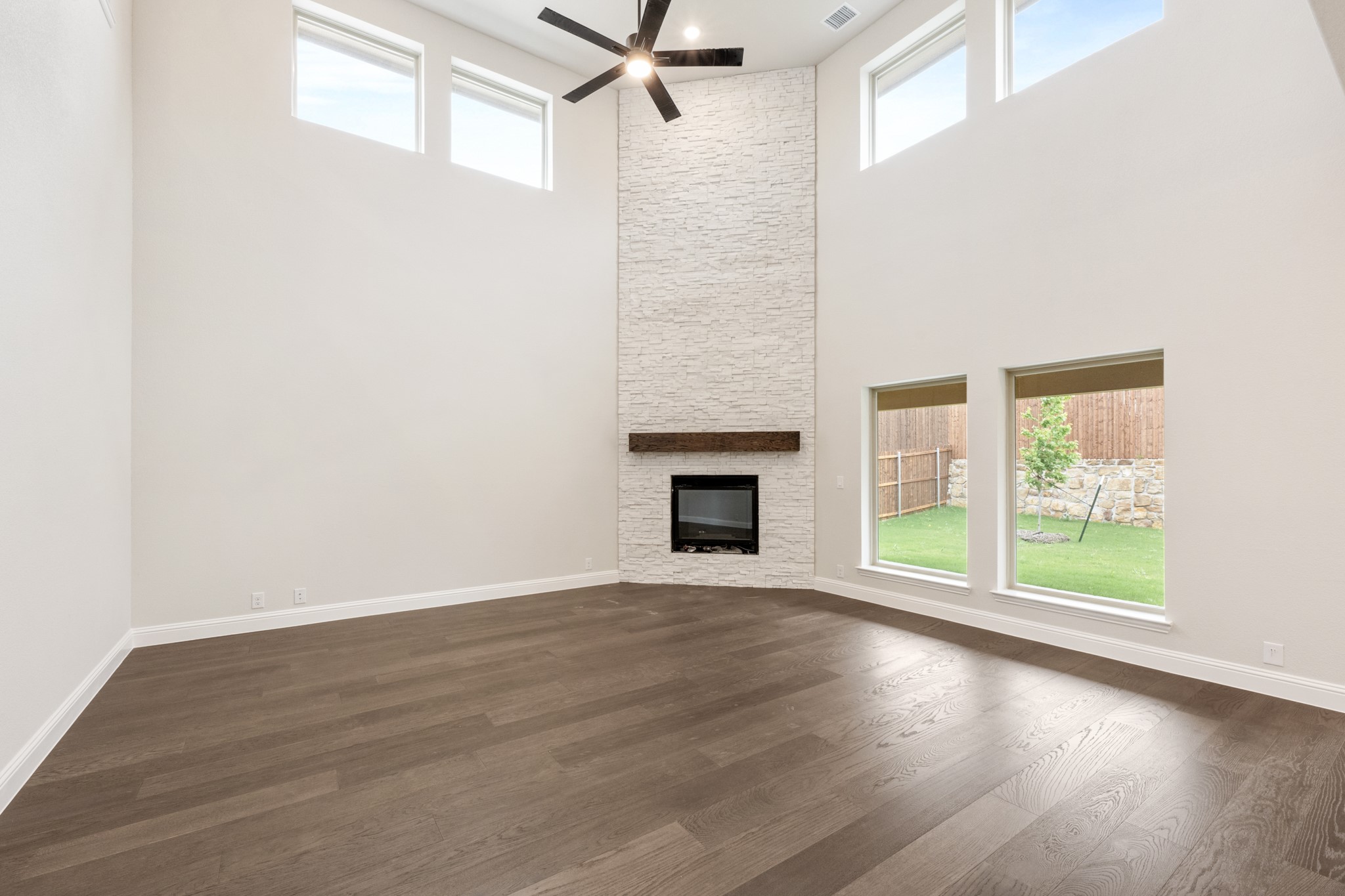 933 Ford Drive Desoto TX 75115