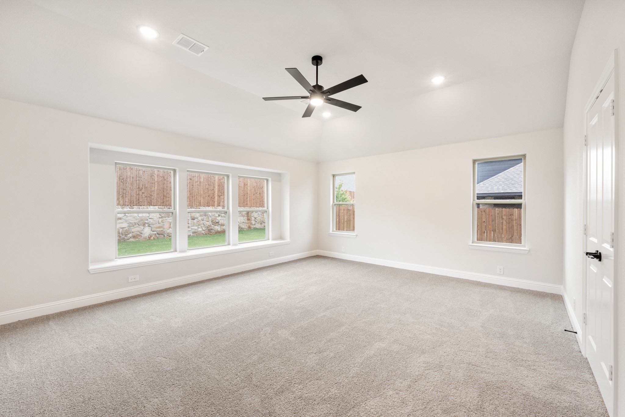 933 Ford Drive Desoto TX 75115